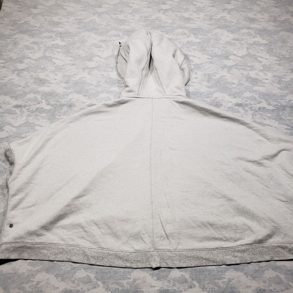 Lululemon Light Gray Zip-Up Hoodie Size 6 - Picture 9 of 10